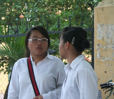 Hà Nội: Thí sinh “méo mặt” vì môn Toán - 1