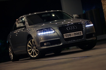Audi A6 cạnh tranh BMW serie 5 và E-Class tại Việt Nam - 7 Audi A6 cạnh tranh BMW serie 5 và E-Class tại Việt Nam - 7
