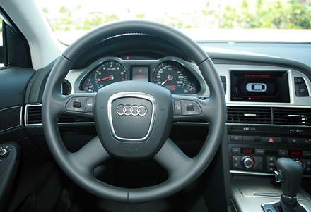 Audi A6 cạnh tranh BMW serie 5 và E-Class tại Việt Nam - 2 Audi A6 cạnh tranh BMW serie 5 và E-Class tại Việt Nam - 2