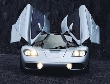 Thưởng thức tiếng động cơ siêu xe McLaren F1 - 1