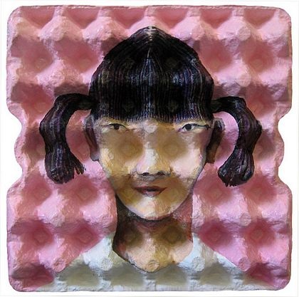 Vẽ chân dung trên hộp đựng trứng - 15