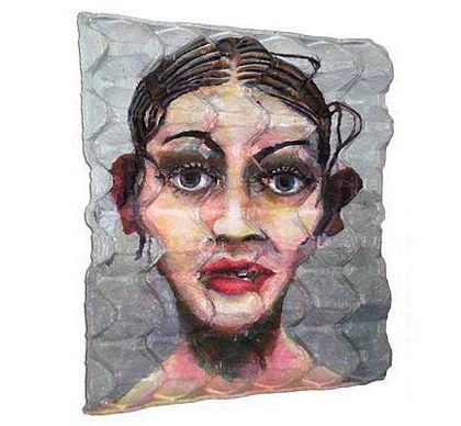 Vẽ chân dung trên hộp đựng trứng - 14