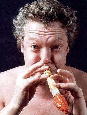 Vẽ chân dung trên hộp đựng trứng - 1