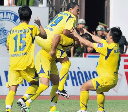 “Denilson ra đi là một quyết định tốt cho tất cả” - 1