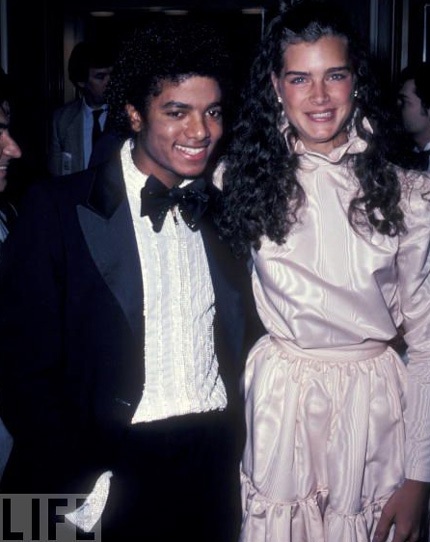 Những bức ảnh “để đời” của Michael Jackson - 2
