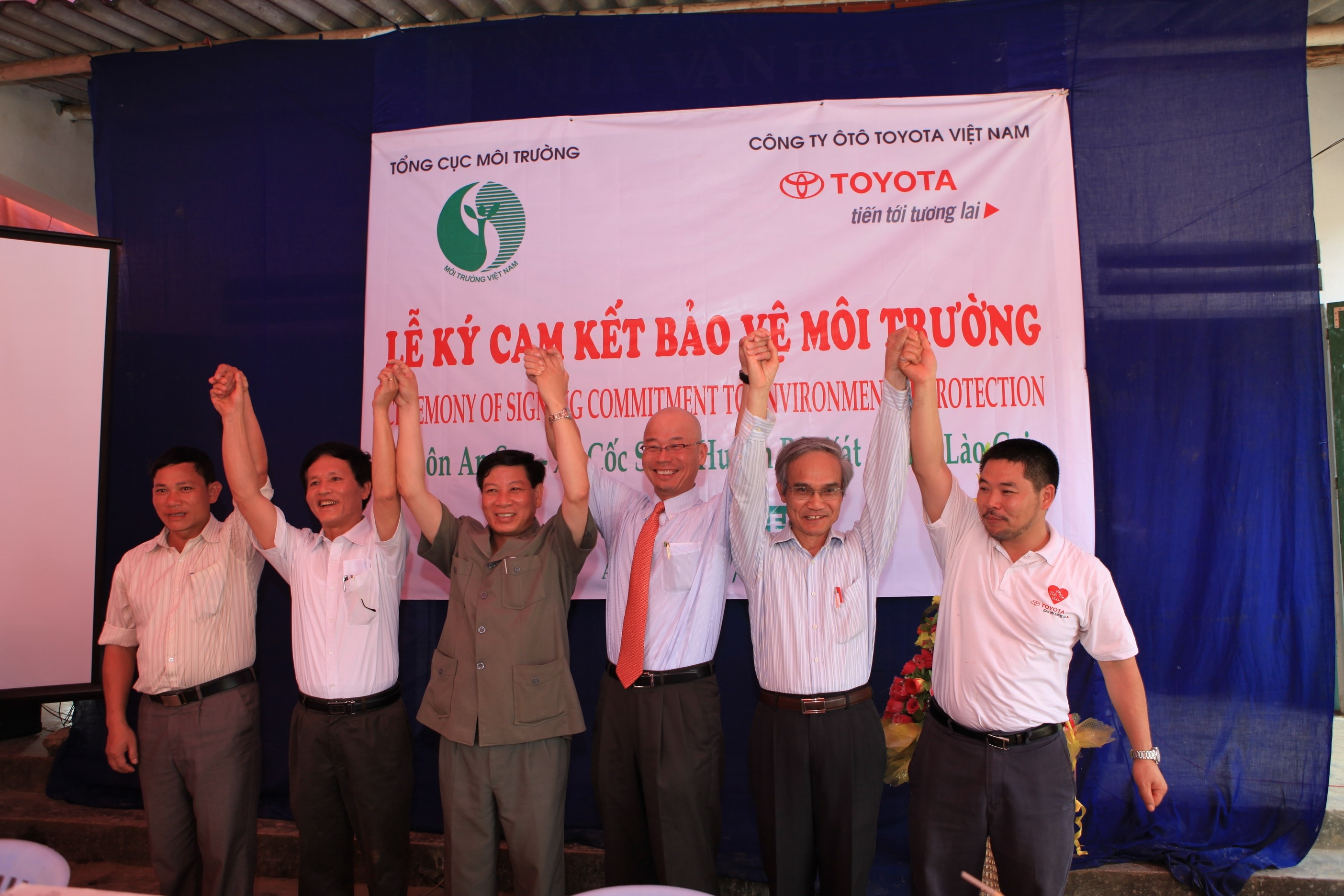 Dự án làng sinh thái đến với xã vùng cao - 1