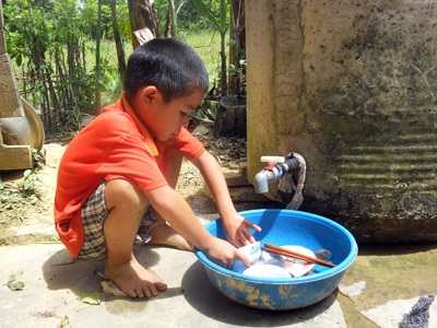 Gục ngã sau cái chết của 2 người con - 4