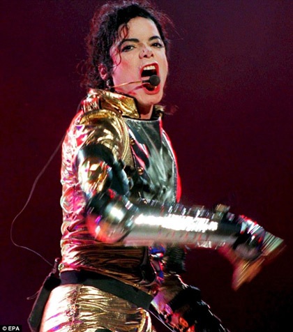 Michael Jackson - “ông Vua” nhiều tranh cãi - 5 Michael Jackson - “ông Vua” nhiều tranh cãi - 5