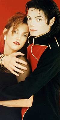 Vợ cũ Michael Jackson bày tỏ nỗi buồn trên blog - 9