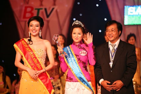 Trần Thị Thùy Dương đăng quang Người đẹp hoa Anh Đào - 17 Trần Thị Thùy Dương đăng quang Người đẹp hoa Anh Đào - 17