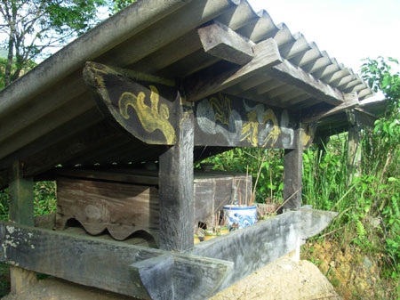 “Nghĩa địa treo” giữa đại ngàn A Lưới - 3