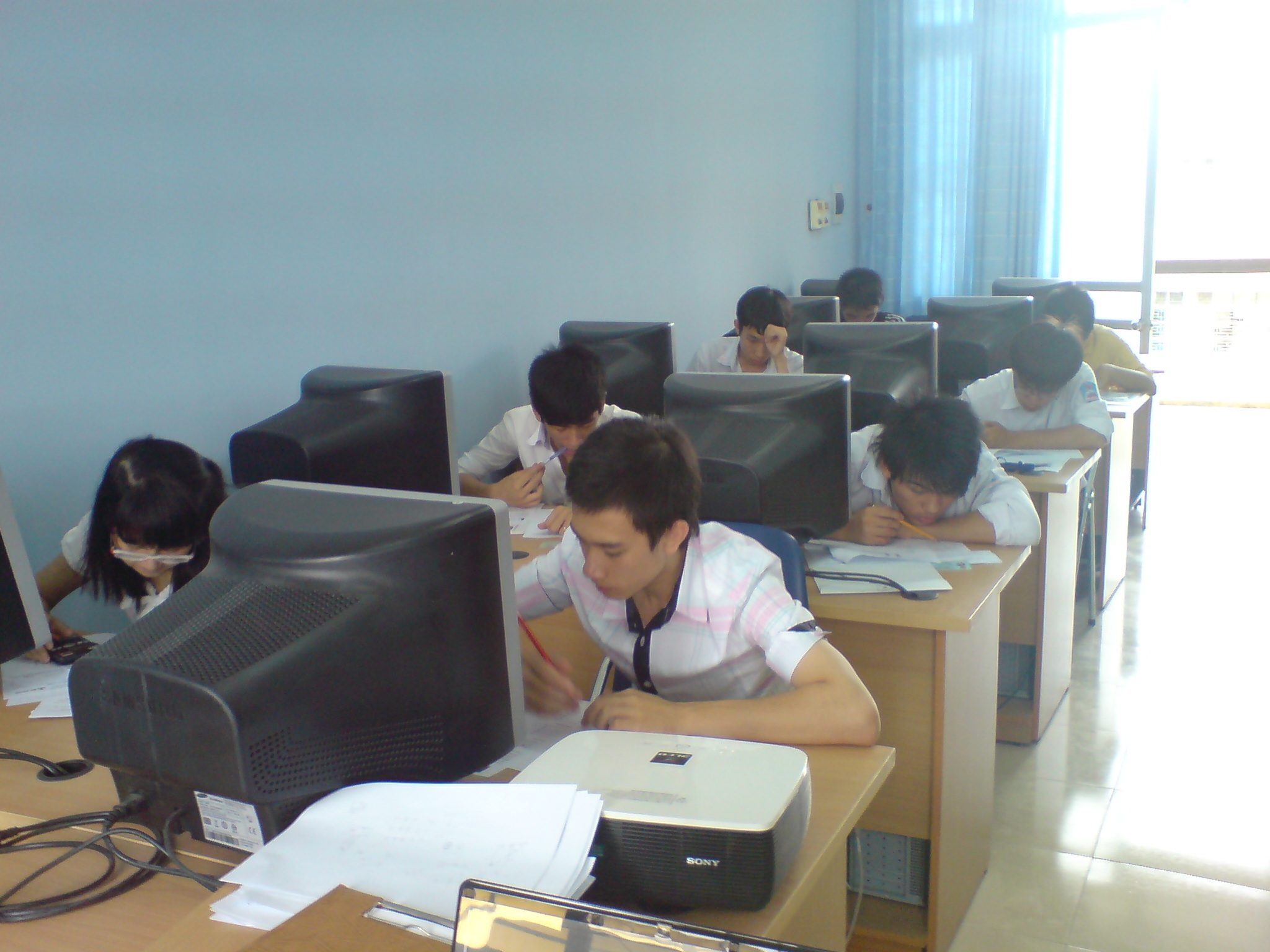 Thông báo tuyển sinh chương trình đào tạo Chuyên gia cao cấp quản trị mạng và bảo mật hệ thống Quốc tế - 1