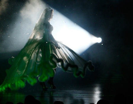 Beyonce - “thiên thần” trên sân khấu lễ trao giải BET - 14 Beyonce - “thiên thần” trên sân khấu lễ trao giải BET - 14