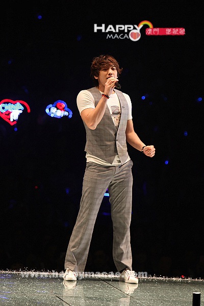 Chùm ảnh: Hình ảnh “nóng hổi” của Bi (Rain) tại Ma Cao - 10