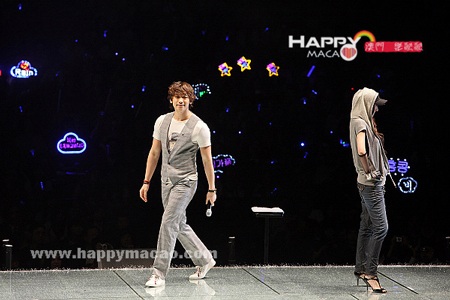 Chùm ảnh: Hình ảnh “nóng hổi” của Bi (Rain) tại Ma Cao - 12