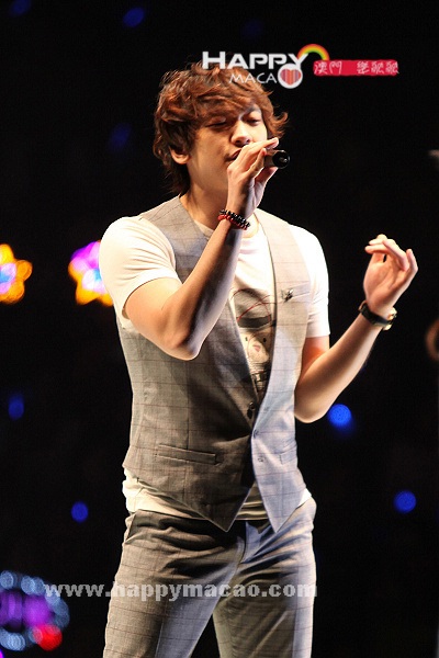 Chùm ảnh: Hình ảnh “nóng hổi” của Bi (Rain) tại Ma Cao - 13