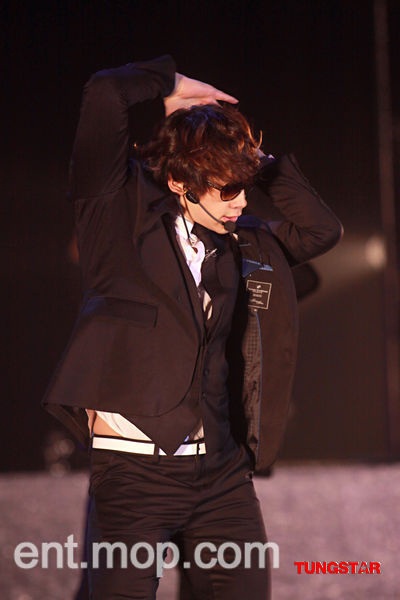 Chùm ảnh: Hình ảnh “nóng hổi” của Bi (Rain) tại Ma Cao - 23