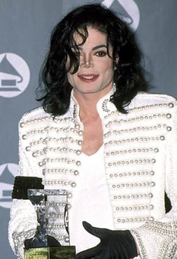 Người thân muốn Michael Jackson đi cai nghiện từ 2 tháng trước - 1