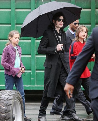 “Prince và Paris không phải con đẻ của Michael Jackson” - 4 “Prince và Paris không phải con đẻ của Michael Jackson” - 4