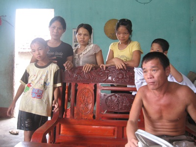 Hơn 7 năm sống chung với nguồn nước bị ô nhiễm  - 1