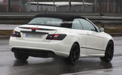 Xuất hiện Mercedes E-Class mui trần - 2 Xuất hiện Mercedes E-Class mui trần - 2