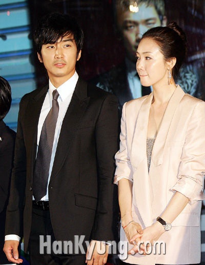 Chùm ảnh: “Người đẹp khóc” e lệ trước sự mến mộ của fan - 12