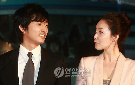 Chùm ảnh: “Người đẹp khóc” e lệ trước sự mến mộ của fan - 15