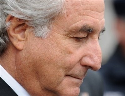Siêu lừa Madoff chính thức lĩnh án 150 năm tù giam - 1 Siêu lừa Madoff chính thức lĩnh án 150 năm tù giam - 1