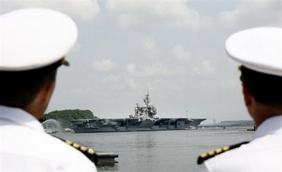 “Nhật cho phép tàu chiến Mỹ mang vũ khí hạt nhân cập cảng” - 1 “Nhật cho phép tàu chiến Mỹ mang vũ khí hạt nhân cập cảng” - 1