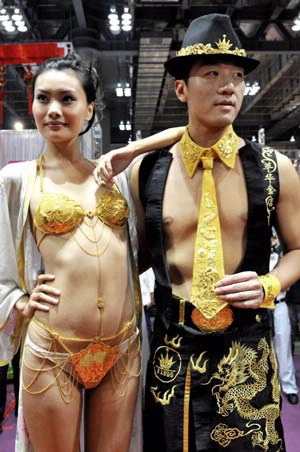 Đồ lót bằng vàng ròng - 2 Đồ lót bằng vàng ròng - 2