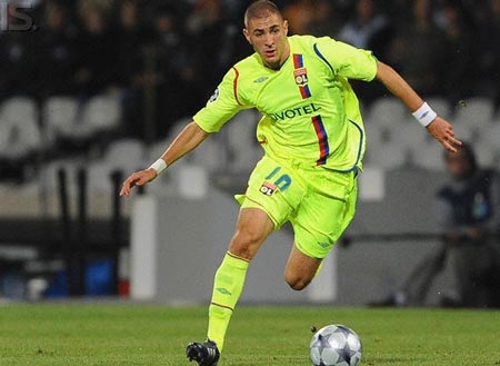 Real Madrid sắp chiêu mộ thành công Benzema - 1 Real Madrid sắp chiêu mộ thành công Benzema - 1