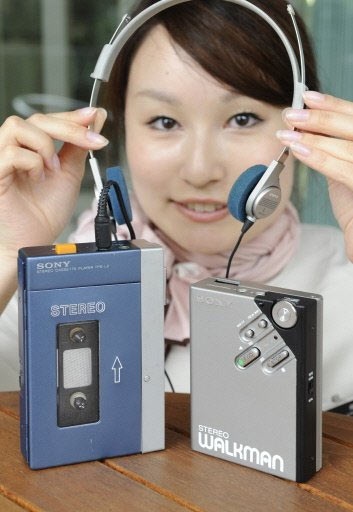 Walkman đón sinh nhật lần thứ 30 - 1 Walkman đón sinh nhật lần thứ 30 - 1
