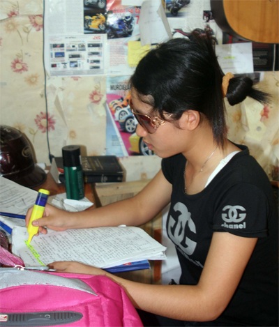 Dịch đau mắt đỏ “tấn công” sĩ tử mùa thi - 2