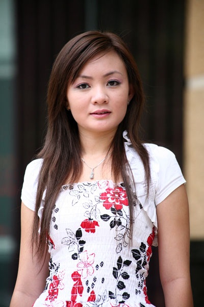 Bất ngờ gặp “bé” Xuân Mai trên phố Hà Nội - 4 Bất ngờ gặp “bé” Xuân Mai trên phố Hà Nội - 4