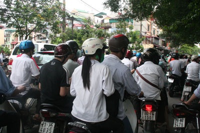 Hà Nội nhiều hồ sơ “ảo”, TPHCM “nghẽn” thí sinh - 3 Hà Nội nhiều hồ sơ “ảo”, TPHCM “nghẽn” thí sinh - 3