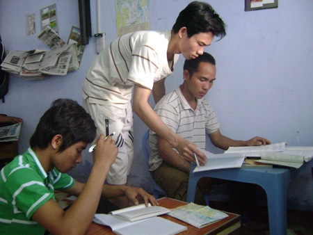 Chàng sinh viên “rủ” sĩ tử về ở miễn phí - 1