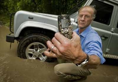 Điện thoại nung trong lò nướng 60 độ vẫn “chạy tốt” - 1 Điện thoại nung trong lò nướng 60 độ vẫn “chạy tốt” - 1