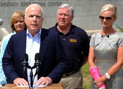 Chùm ảnh: Khi các chính trị gia phải mang nạng, bó bột - 9