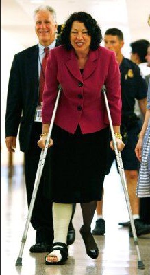 Chùm ảnh: Khi các chính trị gia phải mang nạng, bó bột - 3