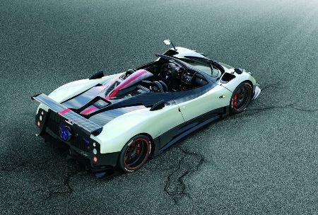 Thêm một siêu xe triệu “đô”: Zonda Cinque Roadster - 2 Thêm một siêu xe triệu “đô”: Zonda Cinque Roadster - 2