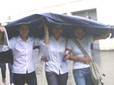 Đề Hoá nhẹ nhàng, thí sinh phấn chấn - 2 Đề Hoá nhẹ nhàng, thí sinh phấn chấn - 2