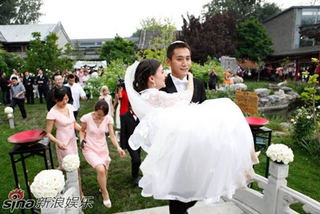 Chùm ảnh: Đám cưới của Lưu Diệp và cô dâu ngoại quốc - 8