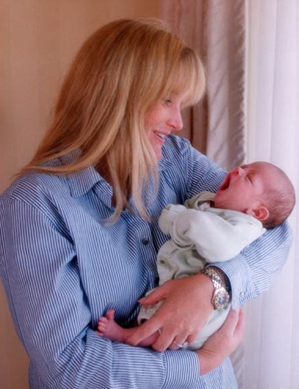 Ảnh hạnh phúc của Michael Jackson bên vợ cũ và hai con - 8