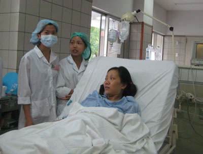 Sống sót sau khi được truyền 60 lít máu và chế phẩm máu - 1 Sống sót sau khi được truyền 60 lít máu và chế phẩm máu - 1