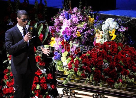 Tang lễ Michael Jackson “phủ kín” âm nhạc - 40