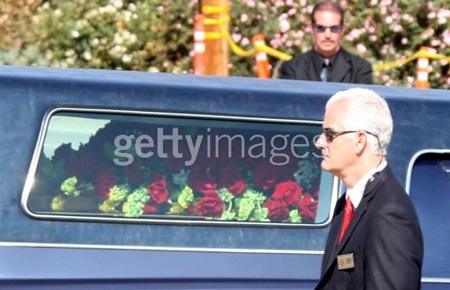 Tang lễ Michael Jackson “phủ kín” âm nhạc - 3