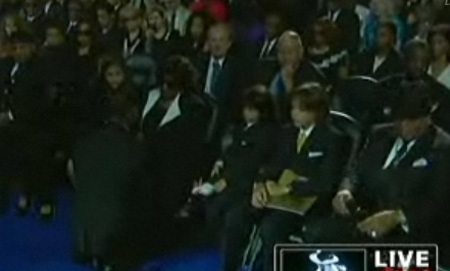 Tang lễ Michael Jackson “phủ kín” âm nhạc - 42