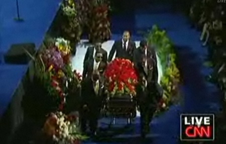 Tang lễ Michael Jackson “phủ kín” âm nhạc - 54