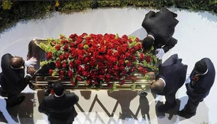 Tang lễ Michael Jackson “phủ kín” âm nhạc - 24