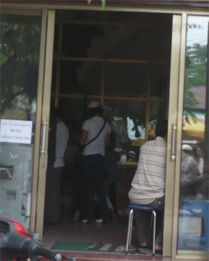 “Thập thò” chợ “phao” khối C - 1